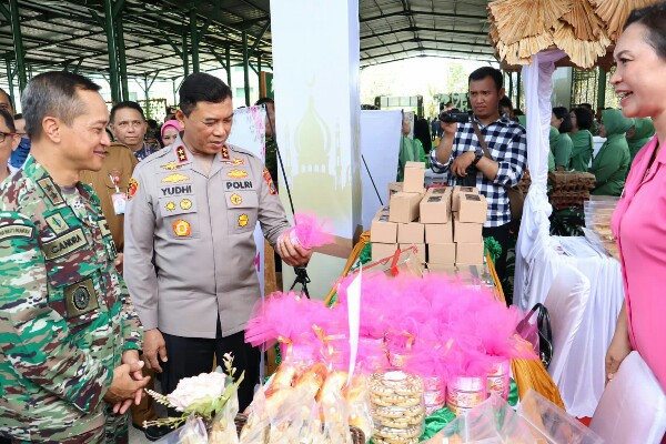 Partisipasi Polda Sulut dan Bhayangkari di Bazar yang Digelar Kodam XIII/Mdk