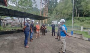 Erupsi Gunung Ruang, PLN Unit Layanan Pelanggan (ULP) Tagulandang melakukan pemeriksaan instalasi jaringan listrik