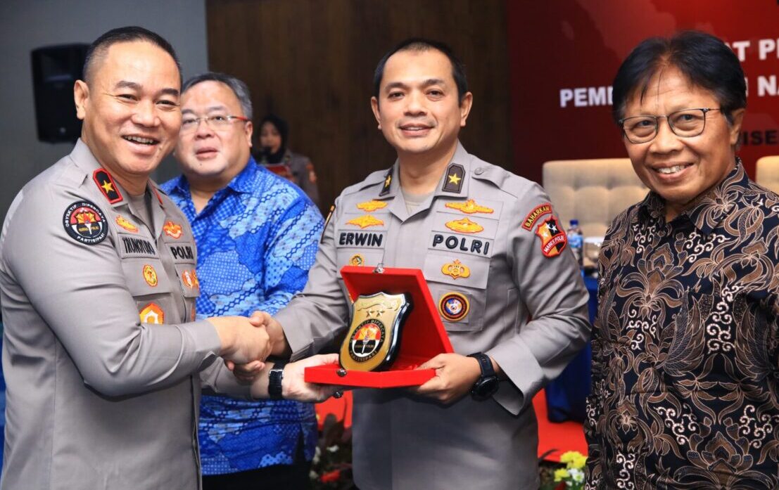 Divisi Humas Polri mengelenggarakan dialog publik 'Perkuat Persatuan Bangsa, Lanjutkan Agenda Pembangunan Nasional Menyongsong Indonesia Emas 2045" di Veranda Hotel Pakubuwono, Jakarta Selatan, Rabu (29/5/2024).