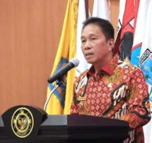 Franky Donny Wongkar, S.H