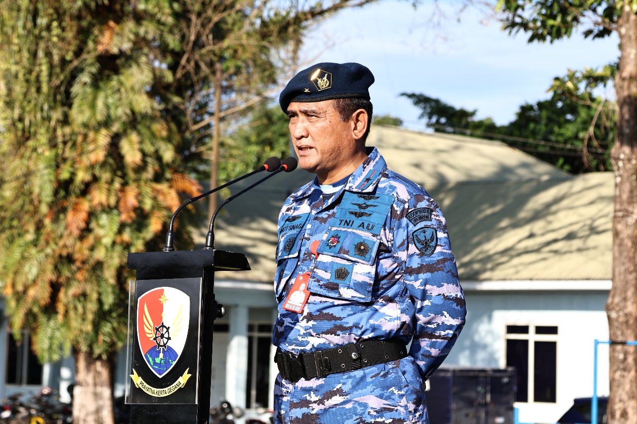 Apresiasi Kinerja Personel, Danlanudsri  Beri Penghargaan Prajurit Teladan