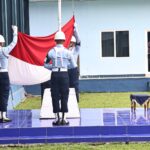 personel Lanud Sam Ratulangi melaksanakan Upacara Bendera mingguan di Lapangan Apel Lanud Sam Ratulangi, Manado, Sulawesi Utara. Senin (6/5/2024).