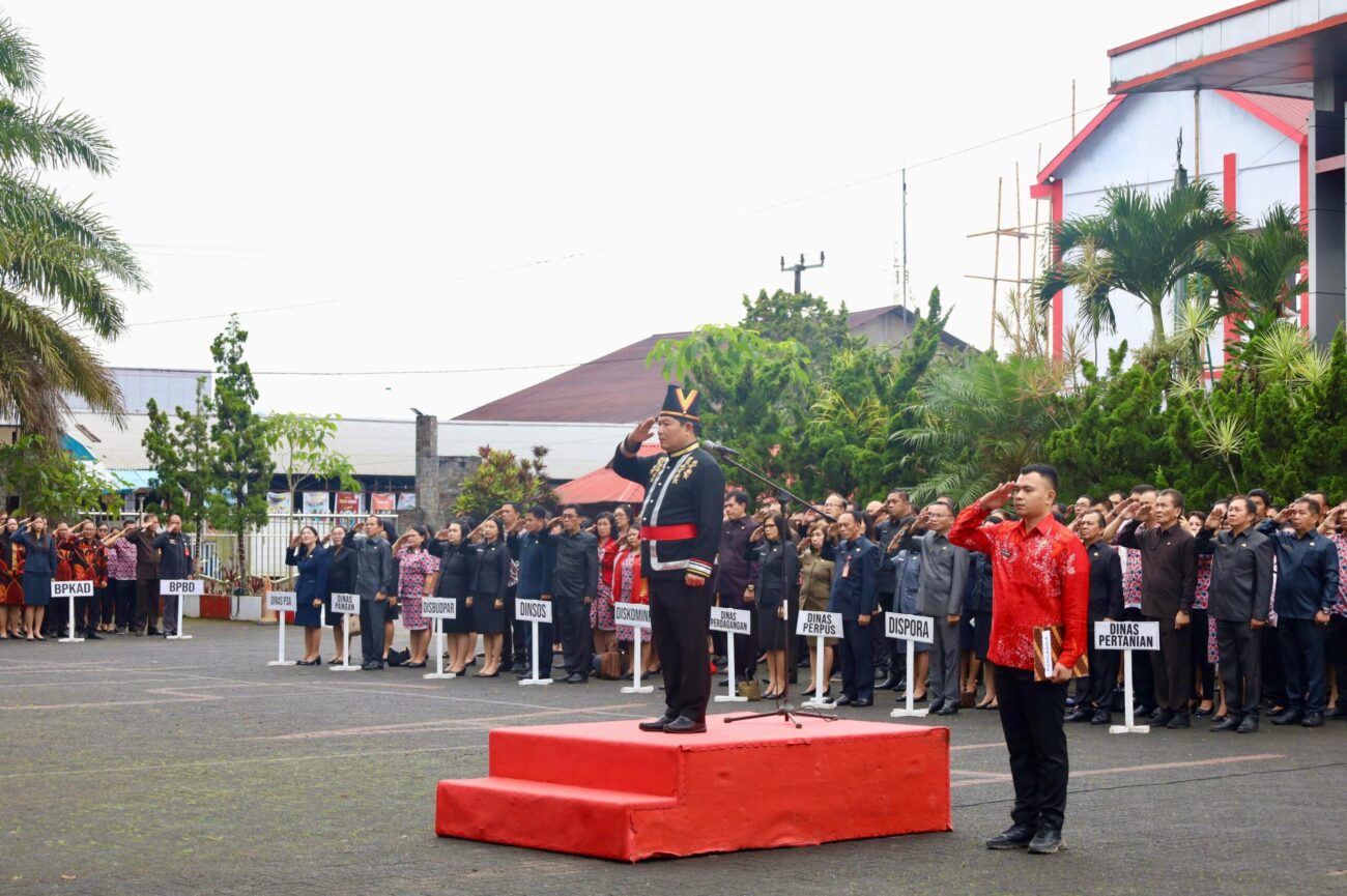 Penjabat Bupati Minahasa Dr. Jemmy Stani Kumendong