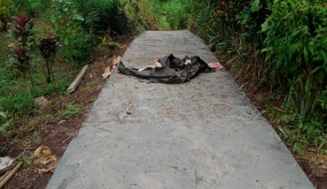 Pemdes Elusan Bangun Rabat Beton di Jalan Perkuburan Jaga 5