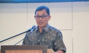 Rektor Unsrat Prof. Dr. Ir. Oktovian Berty Alexander Sompie M.Eng. IPU. ASEAN Eng