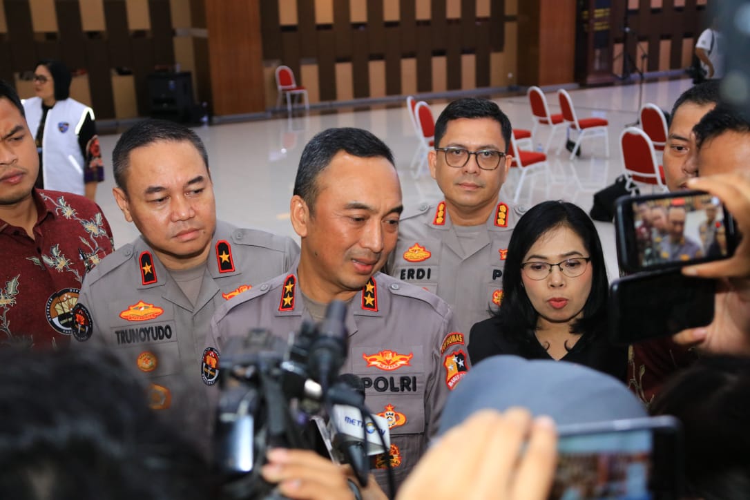 Kadiv Humas Polri, Irjen Pol Sandi Nugroho menuturkan bahwa masyarakat semakin percaya terhadap institusi Polri.