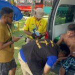 Tourist Police Polres Pesisir Barat Beri Pertolongan Kepada Atlit Surfing