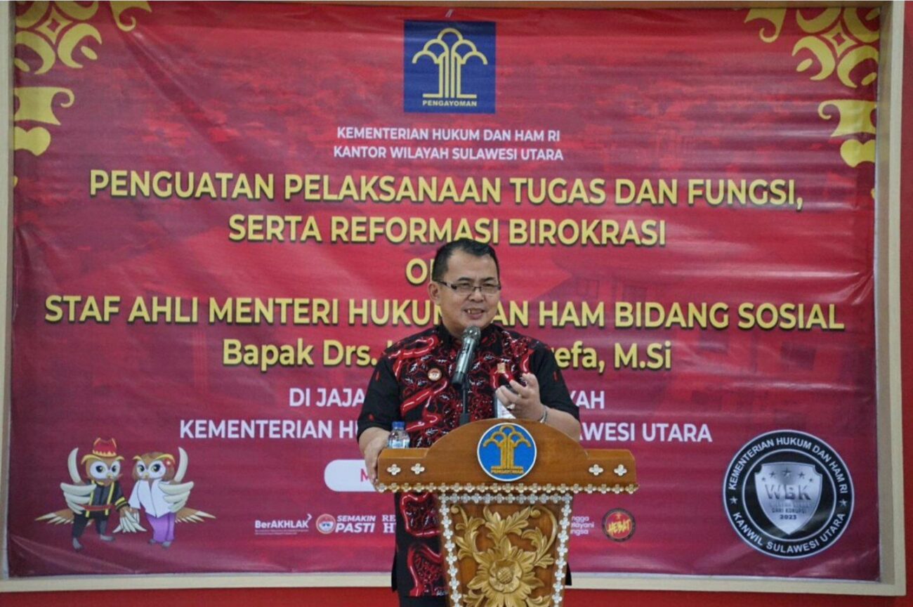 Staf Ahli Menteri Hukum dan HAM Bidang Sosial Kosmas Harefa