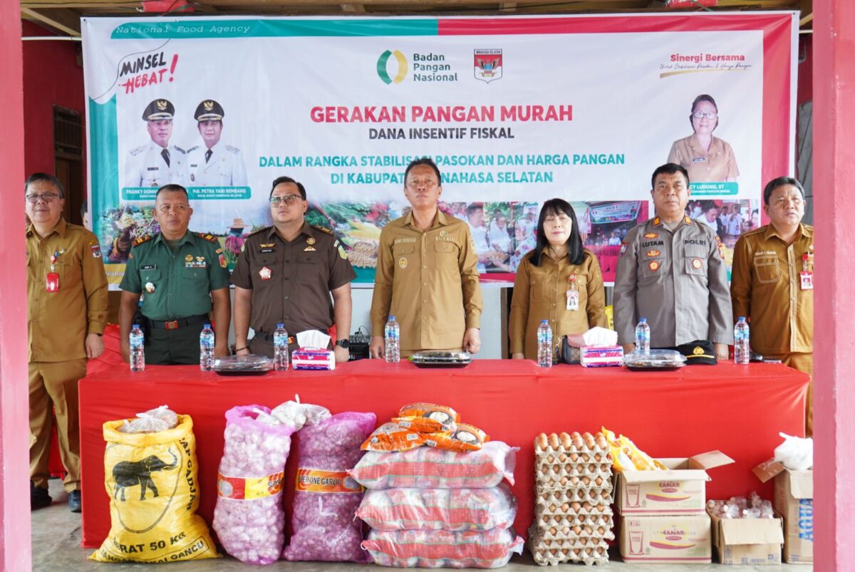 Bupati Minahasa Selatan Franky Donny Wongkar, SH.,  menghadiri Kegiatan Gerakan Pangan Murah Dana Insentif Fiskal Dalam Rangka Stabilisasi Harga dan Pasokan Pangan, bertempat di Dinas Pangan Kabupaten Minahasa Selatan,Senin (8/7/2024).
