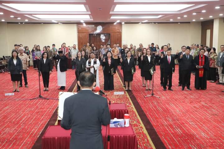 Pelantikan Pejabat Unsrat (Foto : Dok Unsrat)