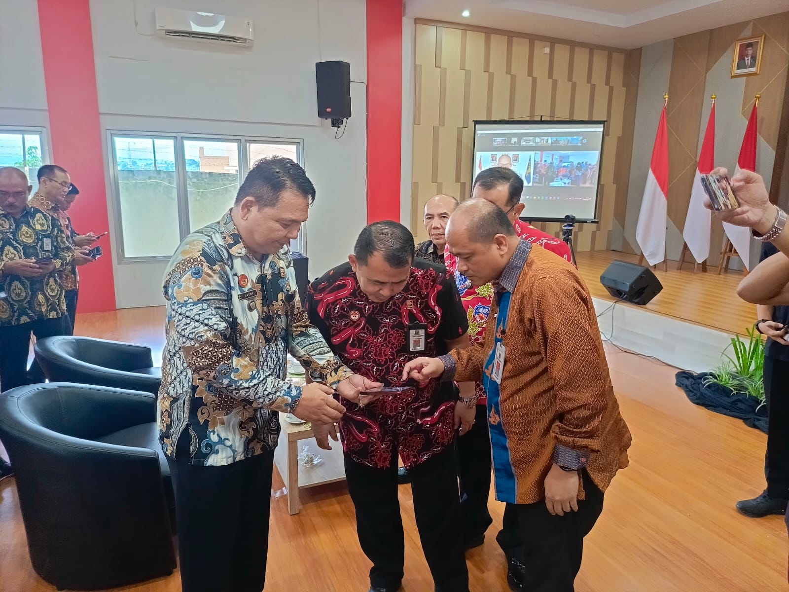 Staf Ahli Menteri Hukum dan HAM Bidang Sosial Kosmas Harefa