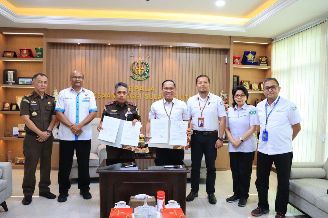 Kajati, Kepala Kejaksaan Tinggi  Sulawesi Utara (Sulut) Dr. Andi Muhammad Taufik, S.H., M.H., CGCAE telah dilaksanakan Penandatanganan Memorandum Of Understanding (MoU) antara Kejati Sulut dengan Badan Penyelenggara Jaminan Nasional (BPJS) Kesehatan Kedeputian Wilayah X (10) tentang Penanganan Masalah Hukum Bidang Perdata dan Tata Usaha Negara.