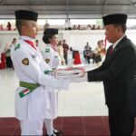 Bupati Minahasa Selatan Franky Donny Wongkar, SH., pada Kamis, 15 Agustus 2024 mengukuhkan calon pasukan pengibar bendera pusaka (Paskibraka) Kabupaten Minahasa Selatan tahun 2024, bertempat di aula waleta kantor Bupati.