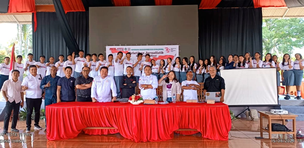 Pelatihan Jurnalistik kepada ratusan siswa SMA dan SMK se-Kabupaten Minut di JG Center Minut, Kamis (15/8/2024)