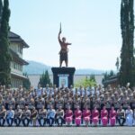 Lulusan,  Kapolri Jenderal Polisi Drs. Listyo Sigit Prabowo menutup pendidikan Sespimti Dikreg ke-33 dan Sespimen Dikreg ke-64 Tahun Ajaran 2024.