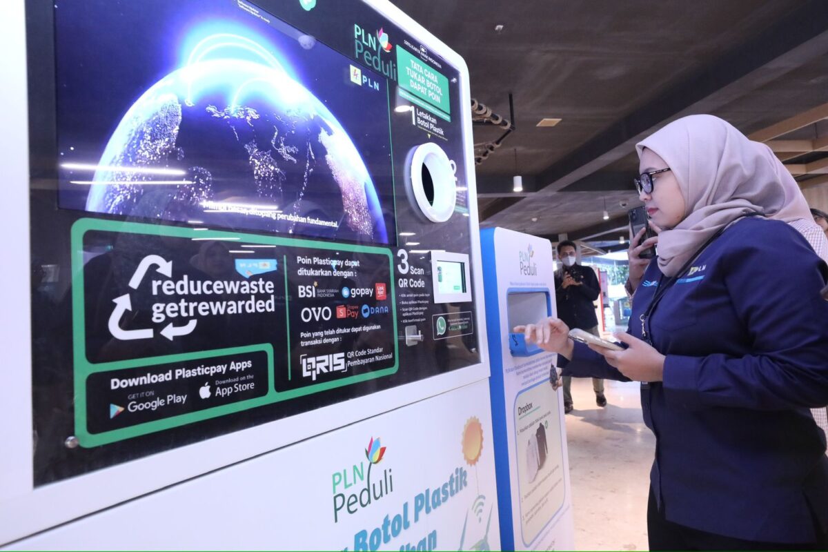 PT PLN Gelar Kompetisi Light Your Green Action 2024