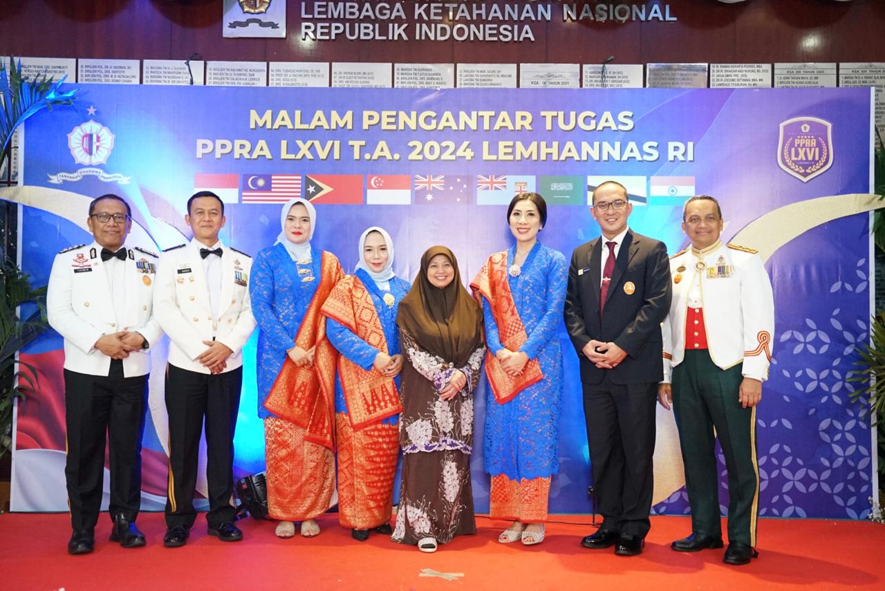 Ronald Lumbuun Kakanwil dan Ketua DWP Kemenkumham Sulut Ikuti Malam Pengantar Tugas PPRA LXVI Lemhannas RI