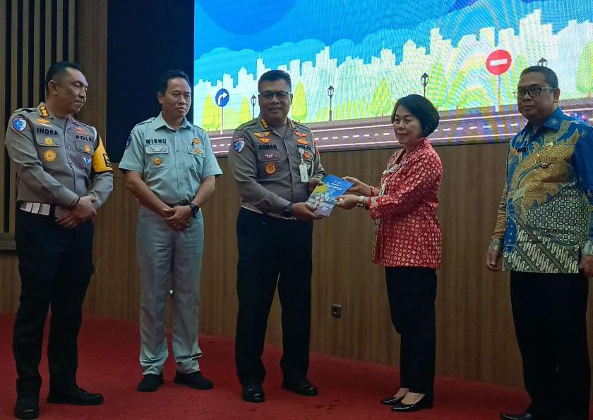 Korlantas Polri adakan kegiatan Diseminasi pendidikan lalu lintas di Hotel Aryaduta Manado, Kamis, 10 Oktober 2024.