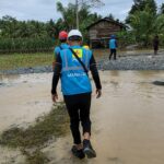 Petugas PLN Bahu Membahu Percepat Pemulihan Jaringan Listrik Karena Cuaca Ekstrim di Sulteng