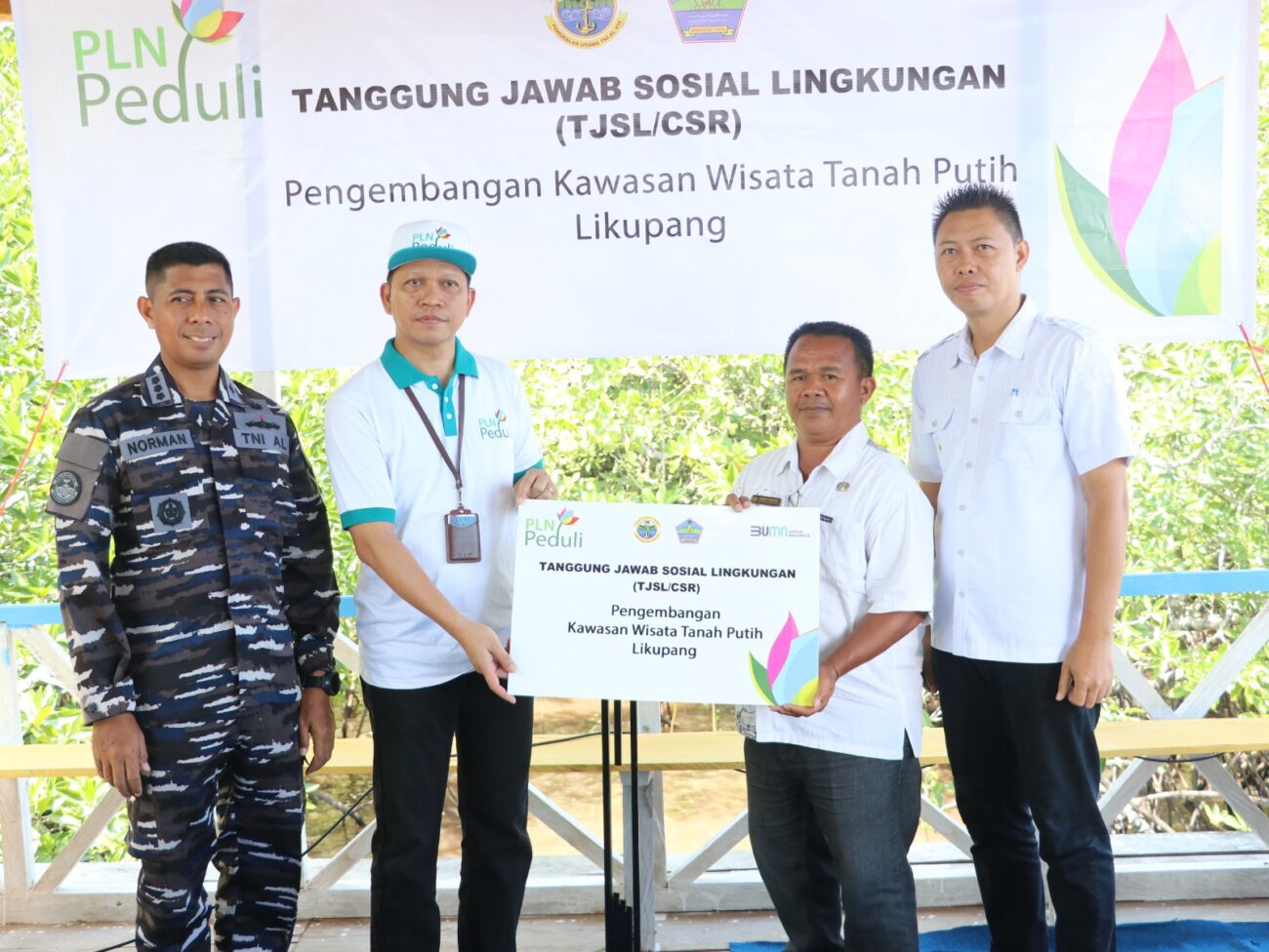 PLN Dorong Pengembangan Wisata Tanah Putih Likupang Melalui Program TJSL