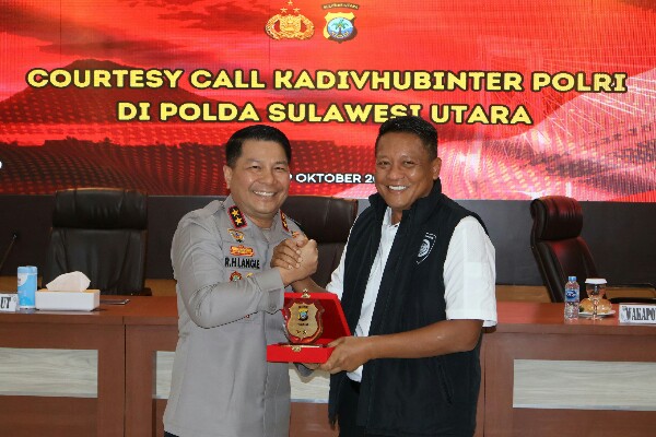 Kadiv Hubinter Polri bertemu Kapolda Sulut