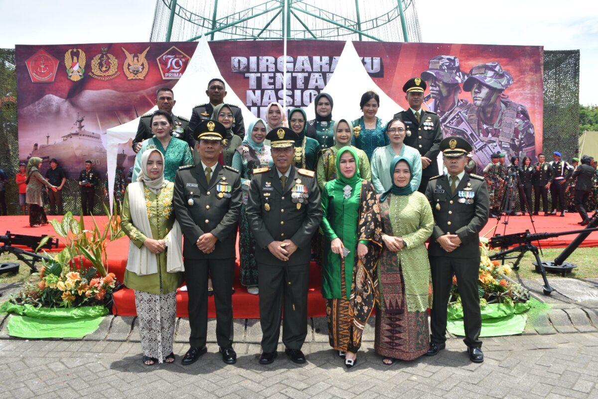 Penuh Khidmat, Danrem 131/Stg Hadiri Upacara HUT ke 79 TNI