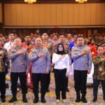 SSDM Polri memberikan Pin Emas sebagai apresiasi kepada atlet-atlet Polri yang baru saja mengukir prestasi di ajang Pekan Olahraga Nasional (PON) XXI Aceh – Sumut.
