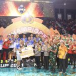 Di Kalbar, Kapolri Tutup Turnamen Bola Voli Sekaligus Resmikan Pembangunan Sumur Bor dan Filtrasi Air Bersih