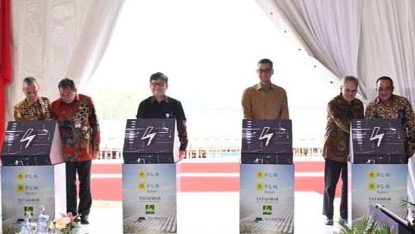 PT PLN (Persero) melalui anak usahanya, PLN Batam bersama PT Aruna Cahaya Pratama (Aruna PV) sukses mengoperasikan Pembangkit Listrik Tenaga Surya (PLTS) ground-mounted terbesar di Indonesia.