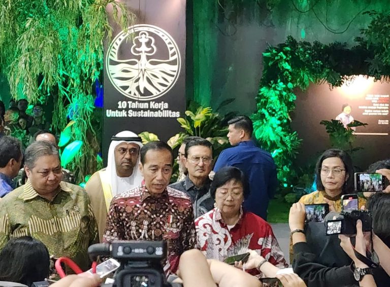 Presiden Joko Widodo mengajak seluruh pihak untuk memitigasi perubahan iklim.