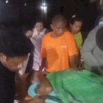 Polisi dan Bidan Bantu Ibu Hamil Melahirkan di Tengah Pengungsian Gunung Lewotobi.