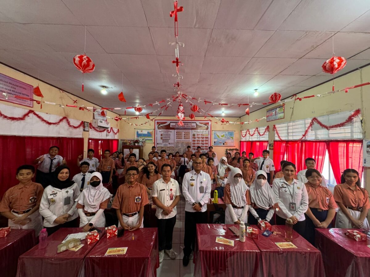 Kanwil Kemenkumham Sulut Lakukan Sosialisasi di SMP Negeri 1 Manado