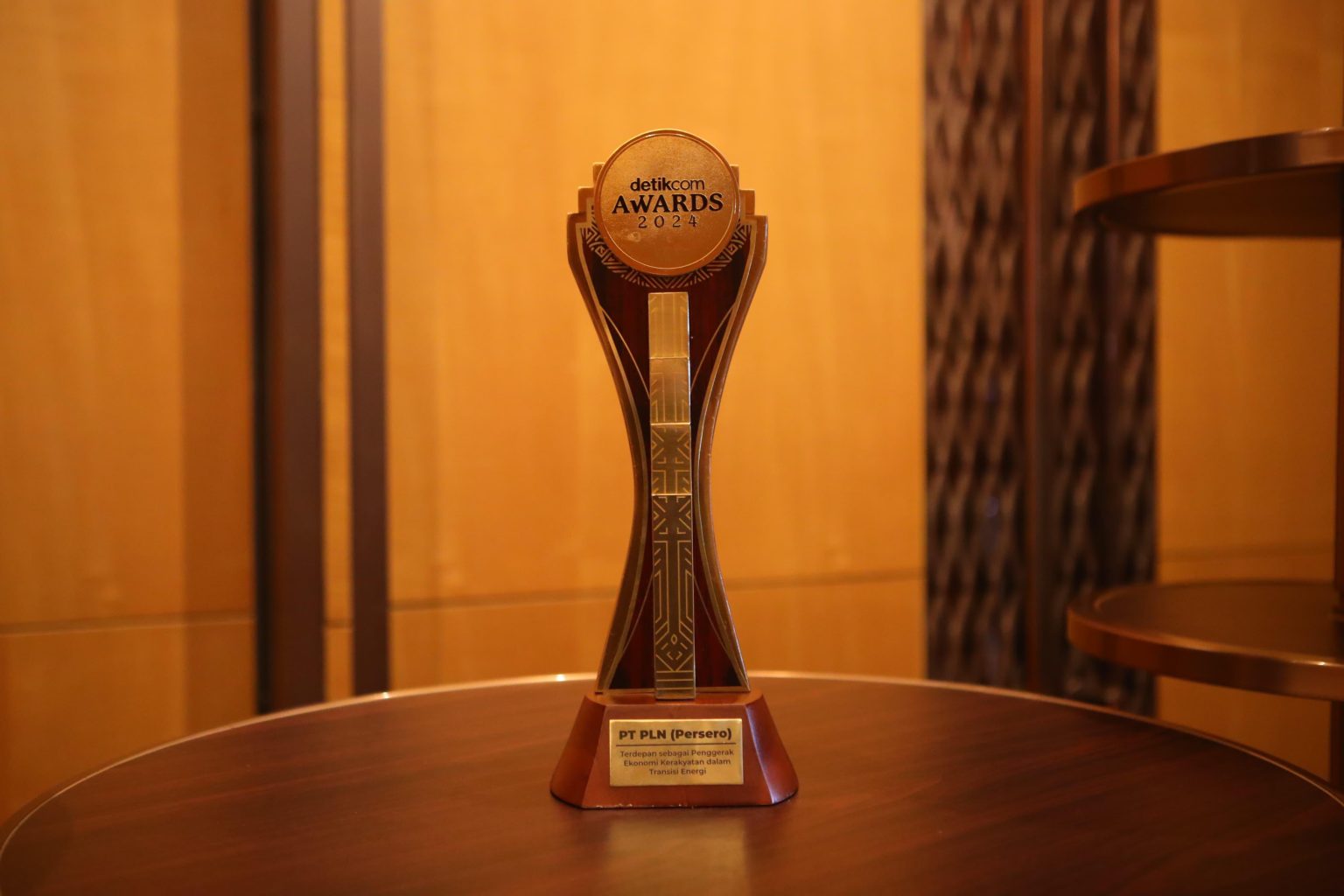 PT PLN Sabet Penghargaan di Detikcom Awards 2024
