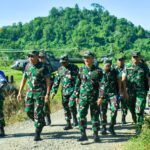 Pangdam XIII/Mdk Dampingi Dankodiklatad Tinjau Pelaksanaan Lattis Ancab YTP 711 di Bintauna