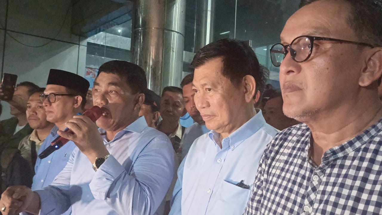 Yulius Selvanus Komaling Calon Gubernur dan Wakil Gubernur Sulut nomor urut 1 Yulius Selvanus Komaling dan Johannes Victor Mailangkay (YSK-Victory)