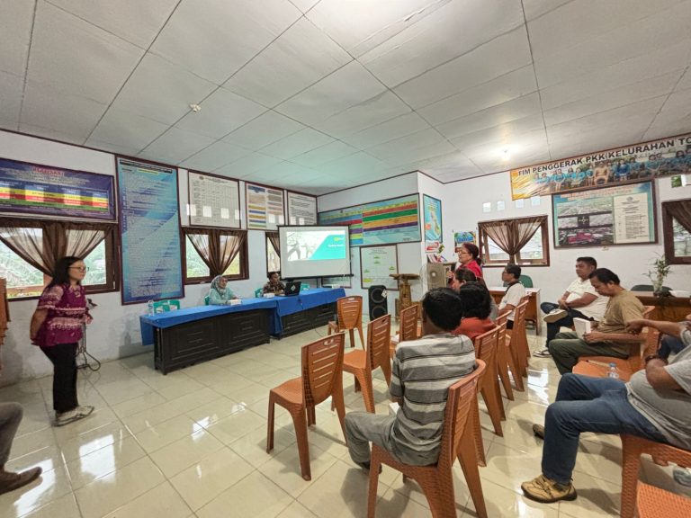 PLN UID Suluttenggo PLN melalui Unit Layanan Pelanggan (ULP) Petta melaksanakan kegiatan edukasi kepada masyarakat tentang bahaya listrik.