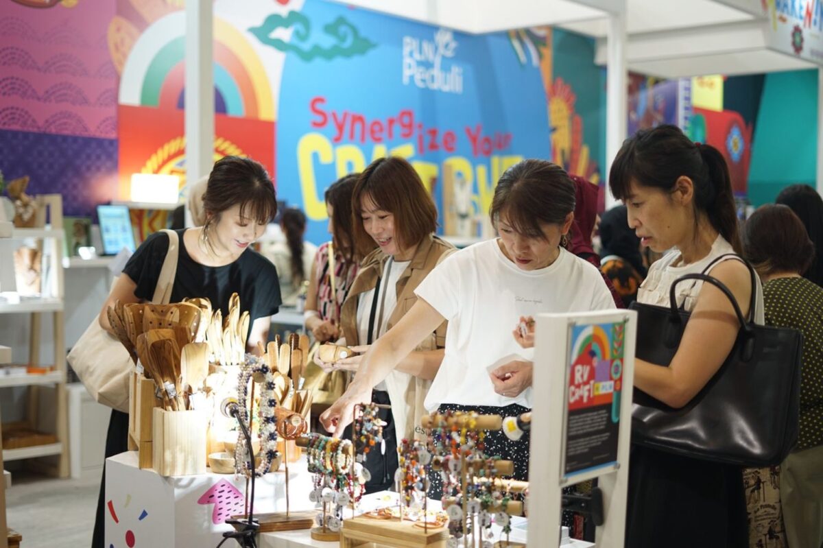 Booth UMKM PLN Jadi Primadona 