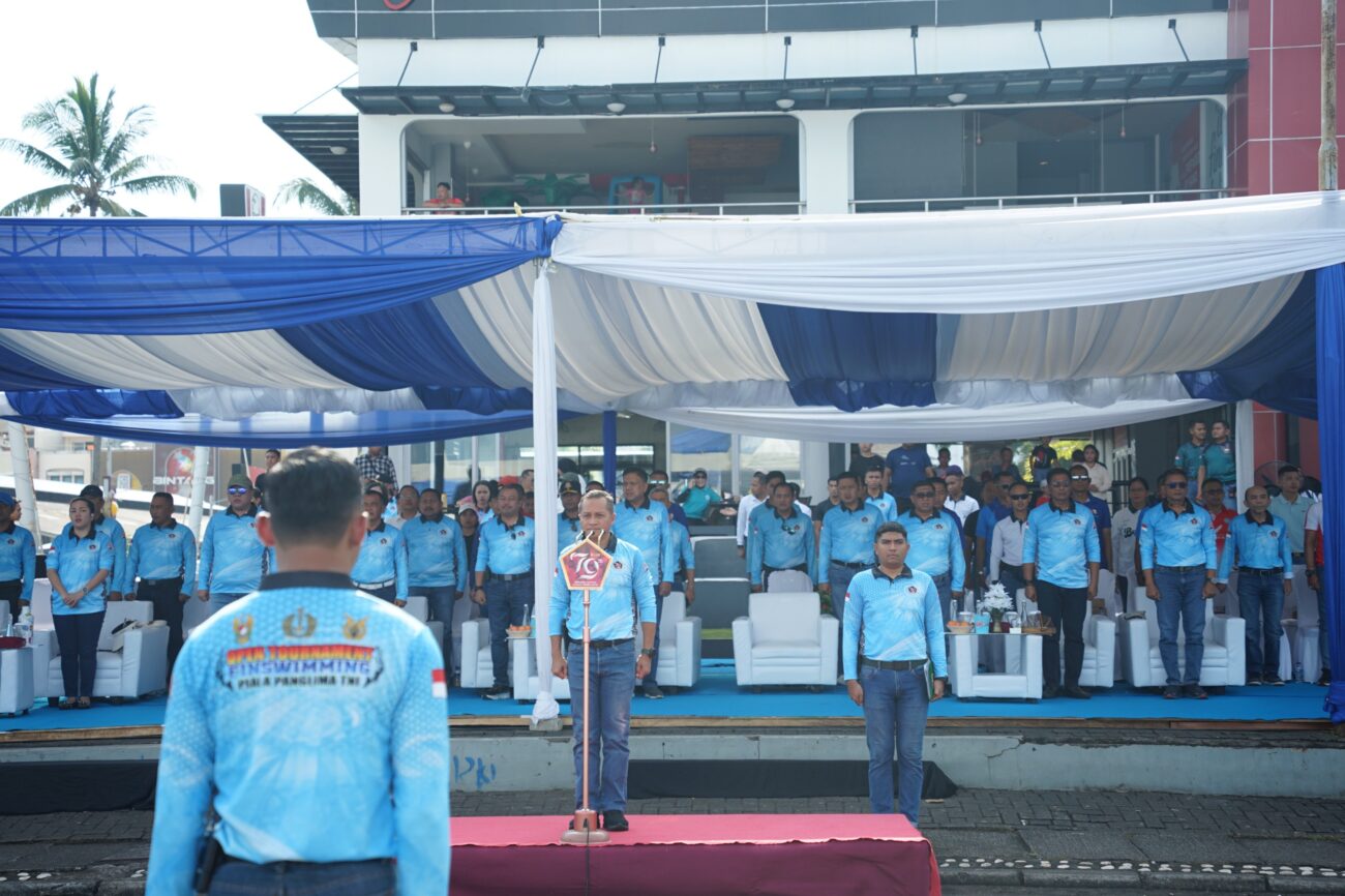 Open Tournament Kejuaraan Nasional Selam Open Water Finswimming Piala Panglima TNI digelar di Kawasan Mega Mas Manado,Sabtu (2/11/2024).