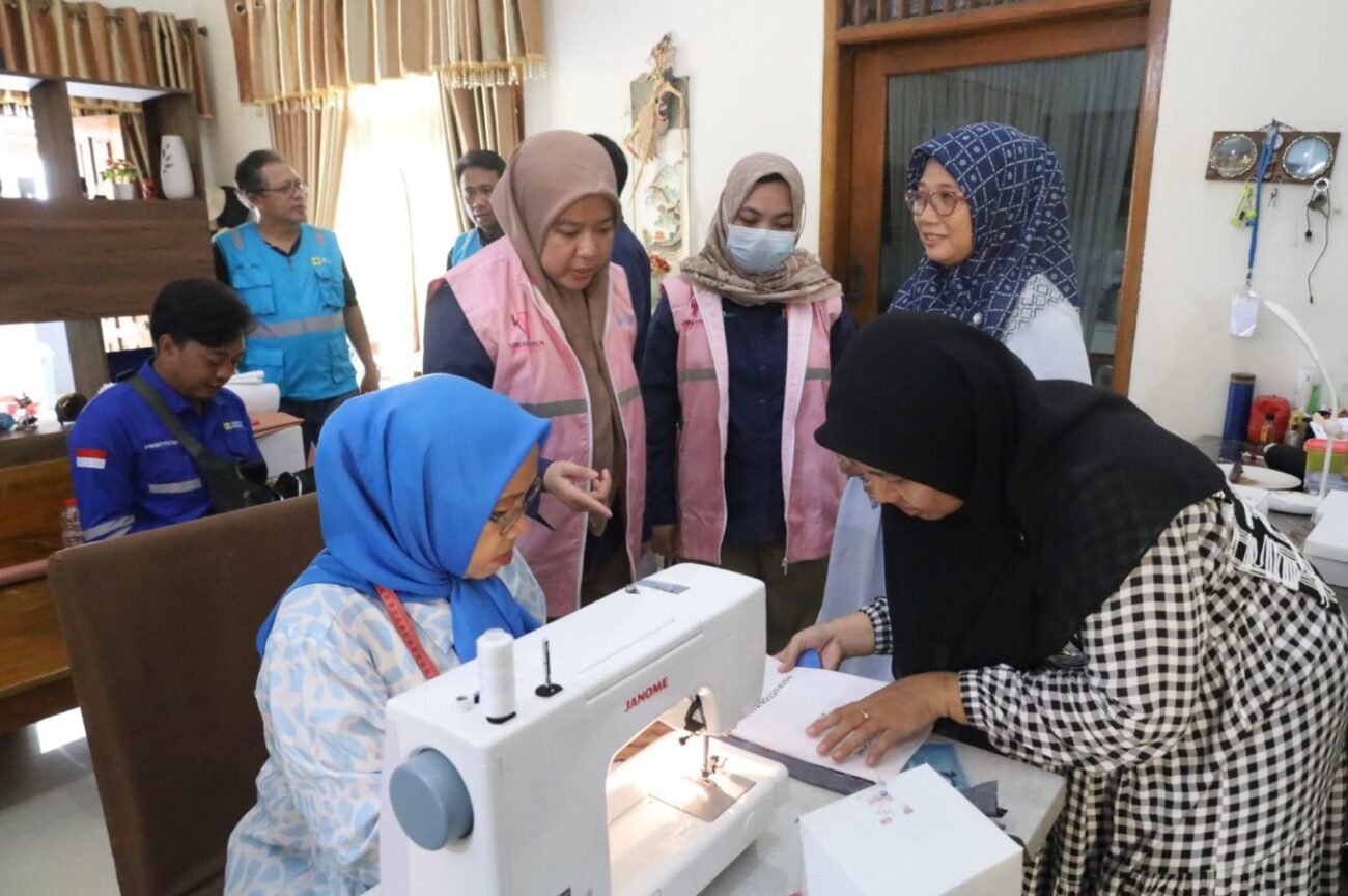 Srikandi movement PLN gelar pelatihan dan pendampingan kelompok perempuan rentan.