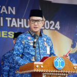 Kepala Kanwil Kemenkumham Sulut Ronald Lumbuun sebagai Inspektur Upacara