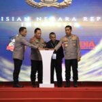 Kapolri Apresiasi Peluncuran 2 Buku Antikorupsi