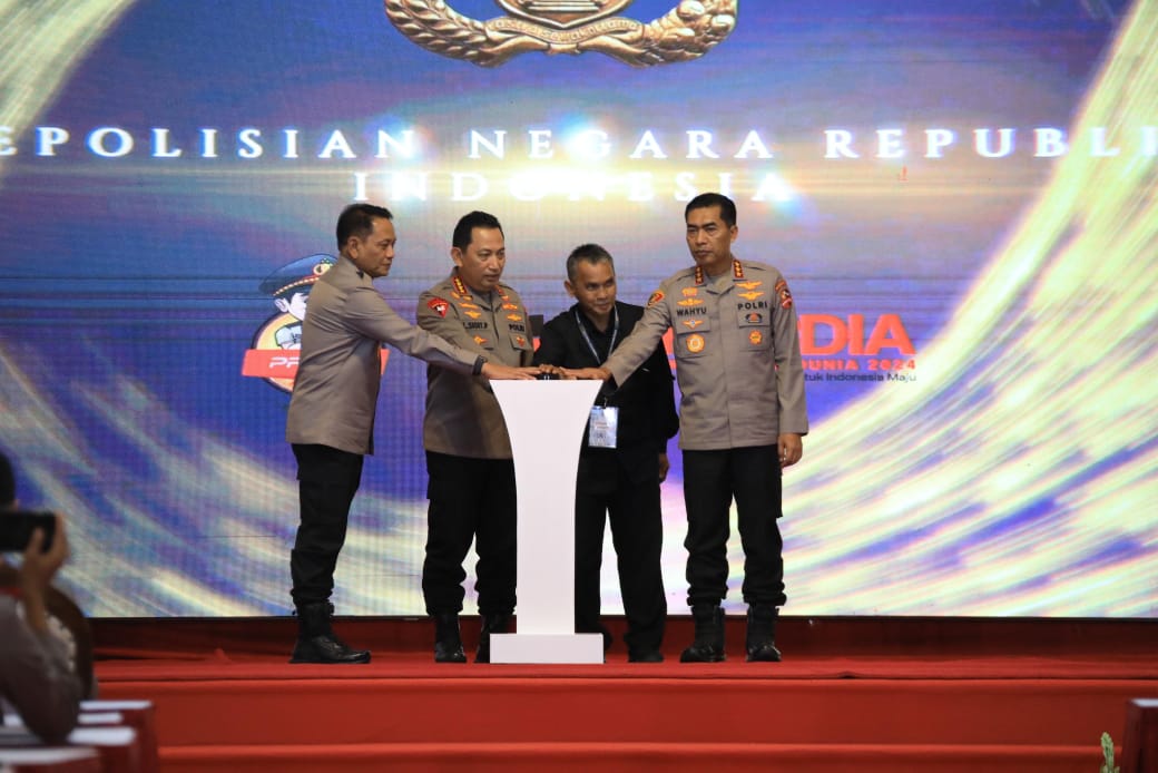 Kapolri Apresiasi Peluncuran 2 Buku Antikorupsi