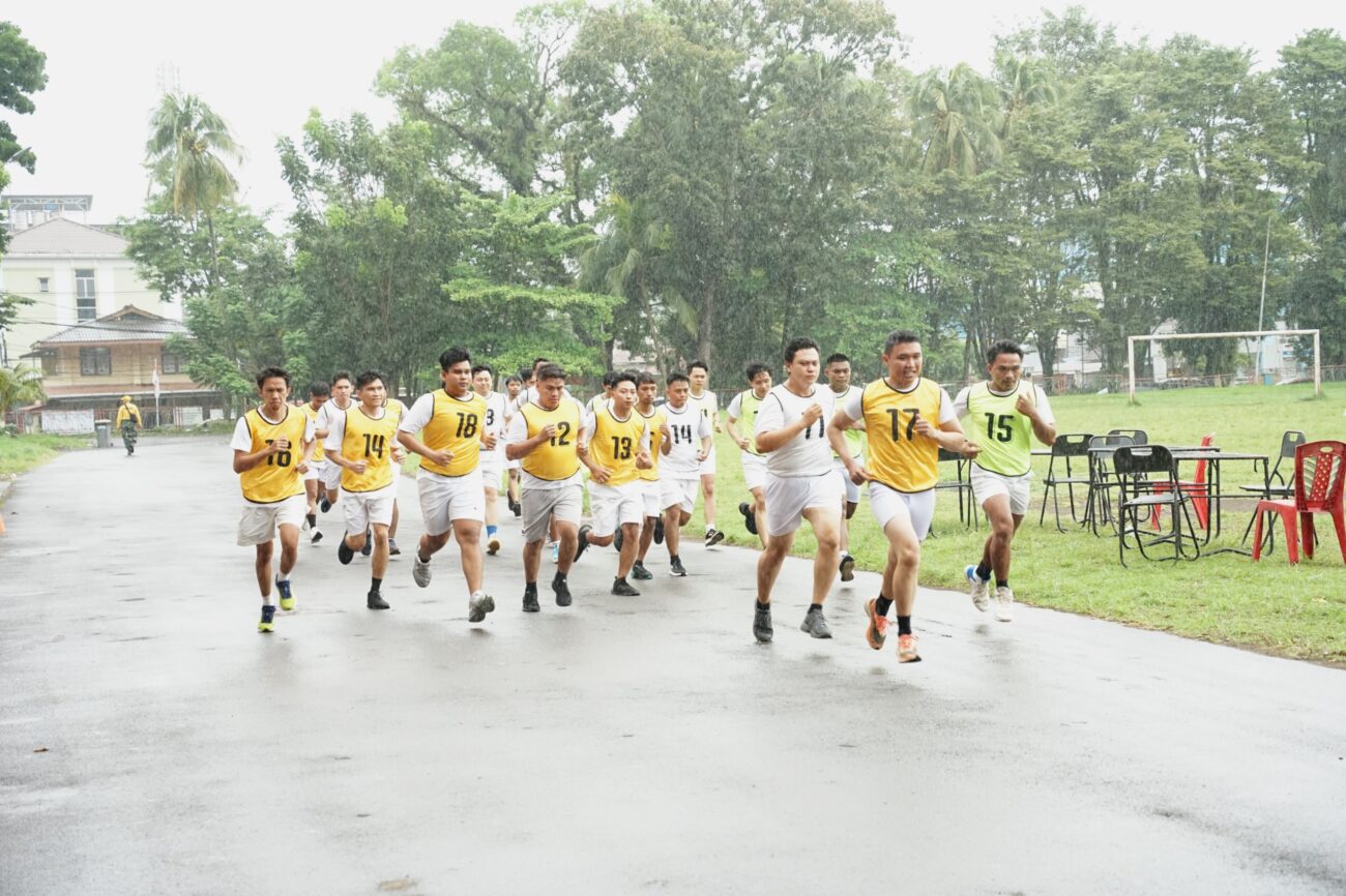 Seleksi Kompetensi Bidang (SKB) Kesamaptaan Calon Pegawai Negeri Sipil (CPNS) Kementerian Hukum dan Hak Asasi Manusia (Kemenkumham) 2024 di Sulawesi Utara telah sampai pada hari terakhir yang dilaksanakan di Lapangan Koni Sario Manado, Kamis (5/12).