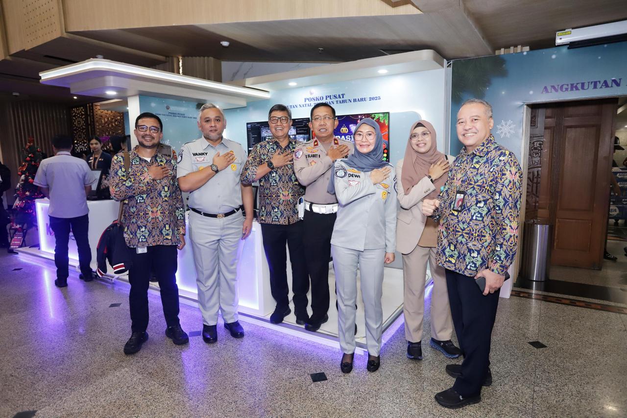 Direktur Operasional Jasa Raharja, Dewi Aryani Suzana, turut serta dalam pembukaan Posko Angkutan Natal 2024 dan Tahun Baru 2025 di Kantor Kementerian Perhubungan (Kemenhub), Jakarta, Rabu (18/12/2024).