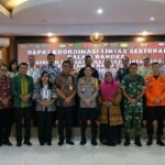 Polda Sulawesi Utara mengelar rapat koordinasi lintas sektoral dalam rangka kesiapan menghadapi perayaan Natal 2024 dan Tahun Baru 2025.