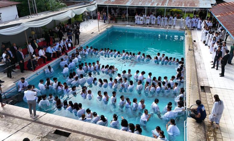 Gereja Tiberias Manado Baptis 333 Orang Jelang Natal 2024