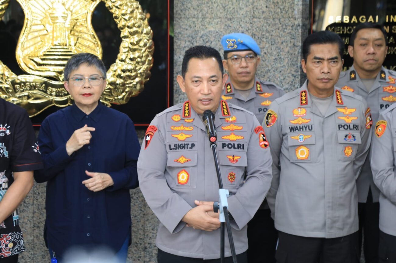 Kapolri Jenderal Listyo Sigit Prabowo dan Menteri Perlindungan Pekerja Migran Indonesia (P2MI) Abdul Kadir Karding menegaskan komitmen bersama dalam memberikan perlindungan maksimal kepada pekerja migran Indonesia, khususnya yang berangkat ke luar negeri secara unprosedural. Sinergi ini disampaikan saat doorstop setelah audiensi di Mabes Polri, Kamis (9/1).