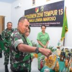 Pangdam XIII/Merdeka Mayjen TNI Suhardi bersama Ibu Ketua Persit Ny. Evi Suhardi, didampingi oleh Danrem 132/Tadulako, Brigjen TNI Deni Gunawan, S.E., serta Ketua Persit KCK Koorcab Rem 132 PD XIII/Merdeka, Ny. Inggrid Deni Gunawan melakukan kunjungan kerja ke Markas Yonif 714/SM, Poso, Sulawesi Tengah. Rabu (22/1/2025).