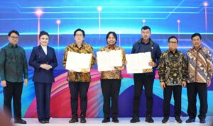 Launching Program New REHAB 2.0 dan Penandatanganan Endowment Fund Indonesia Sehat, di Kantor Pusat BPJS Kesehatan, Senin (03/02).