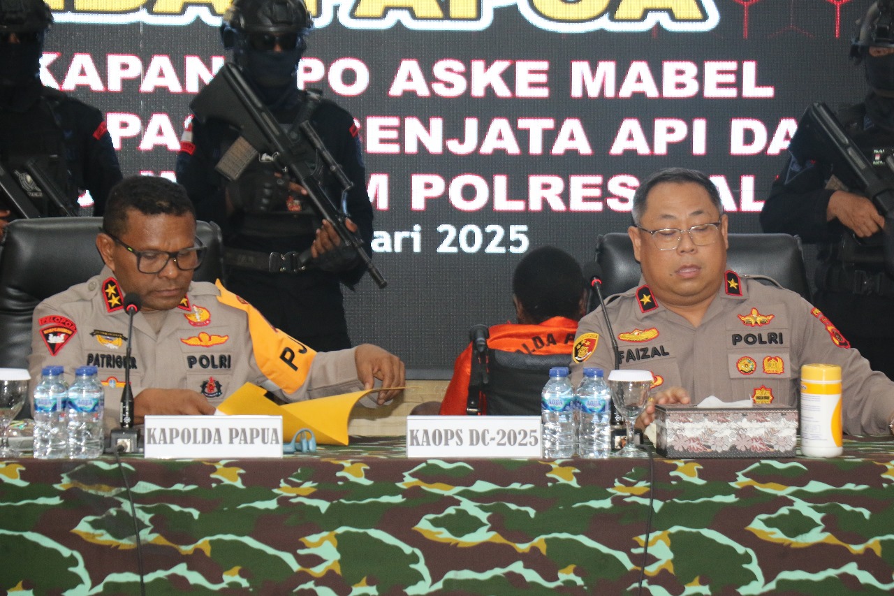 Disertir Polres Yalimo Aske Mabel berhasil ditangkap aparat keamanan dari Satgas Ops Damai Cartenz 2025 .